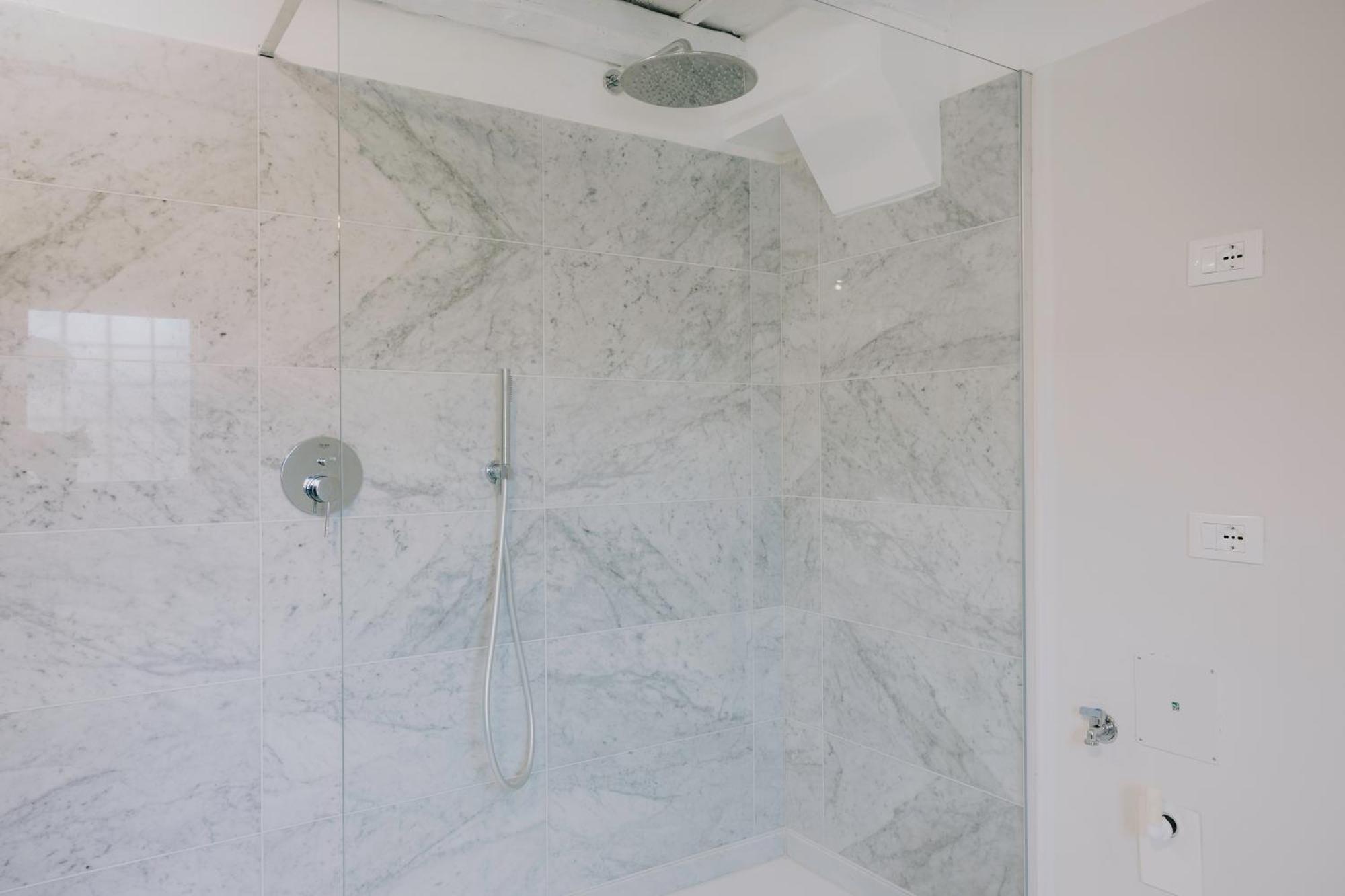 Cavour Luxury Apartments Verona Bagian luar foto